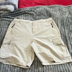 Men's Beige Cargo Shorts with Pockets